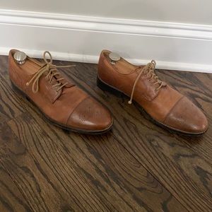 Men’s brown leather dress shoe 10.5